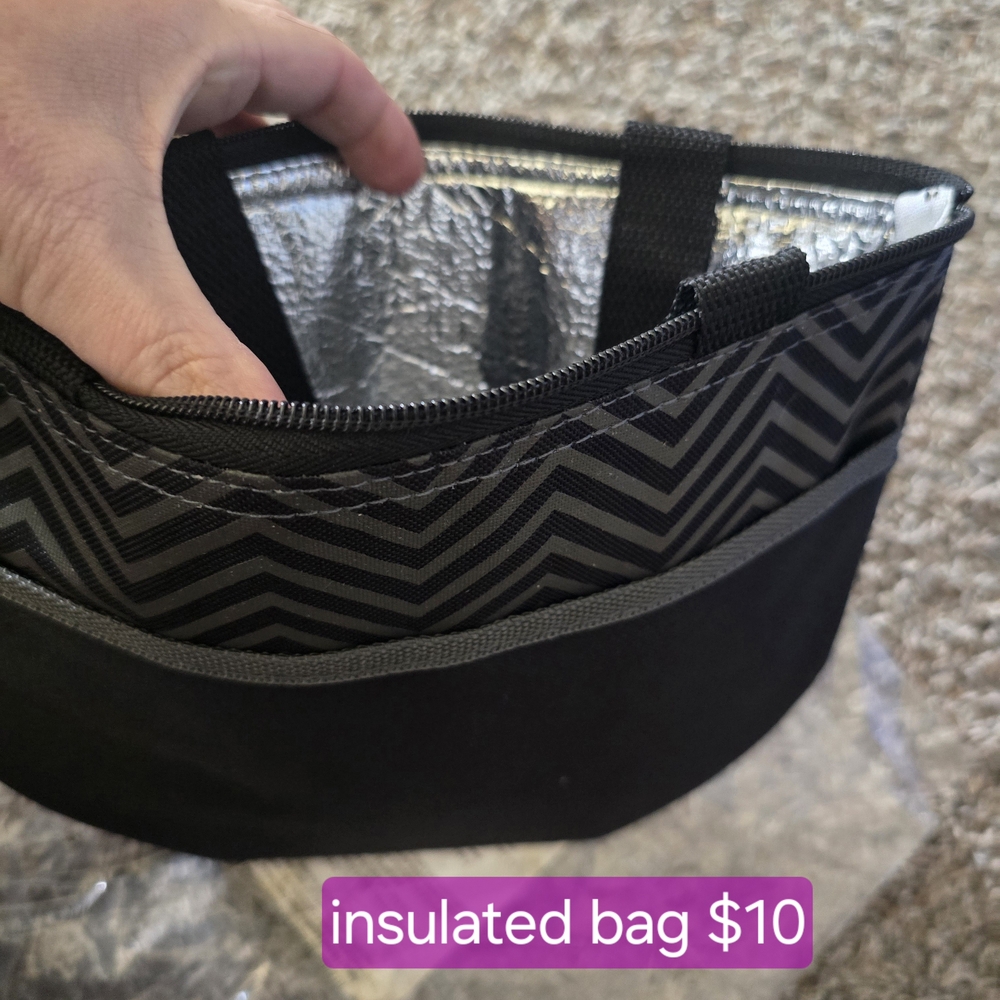 Pampered Chef Black Insulated Bag